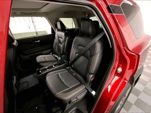 Used 2024 Nissan Pathfinder SL w/ SL Premium Package AWD/4WD image 25