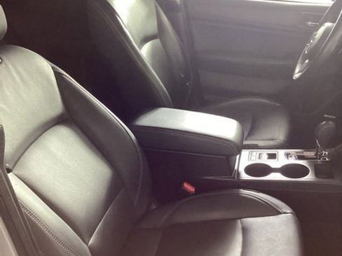 Used 2019 Subaru Outback 2.5i Limited w/ Popular Package #2 image 20