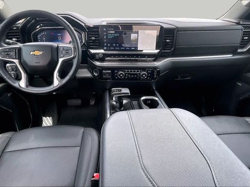 Used 2024 Chevrolet Silverado 1500 LTZ w/ Z71 Off-Road Package AWD/4WD image 15