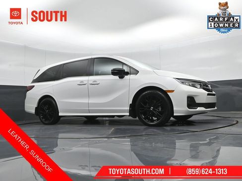 Used 2025 Honda Odyssey Sport-L image 45