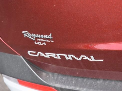 New 2026 Kia Carnival EX image 16