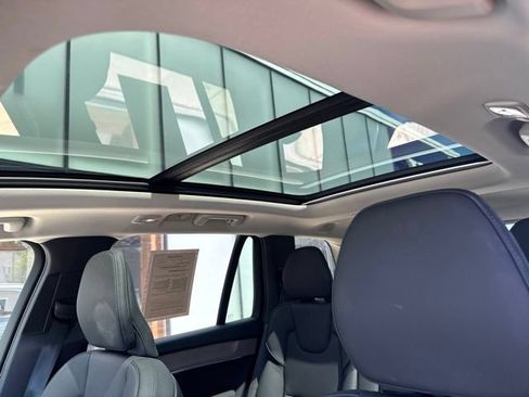 Certified 2025 Volvo XC90 B6 Plus AWD/4WD image 27