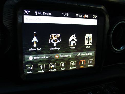 Used 2018 Jeep Wrangler Unlimited Sahara image 37