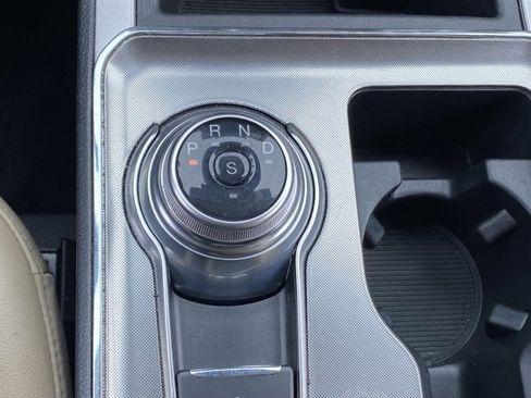 Used 2022 Ford Edge SEL image 19