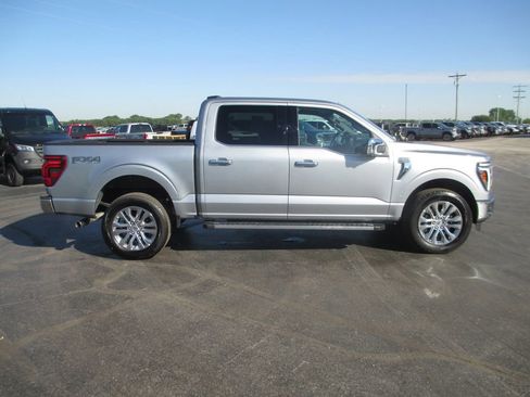 Used 2025 Ford F150 Lariat w/ Equipment Group 501A Mid AWD/4WD image 5