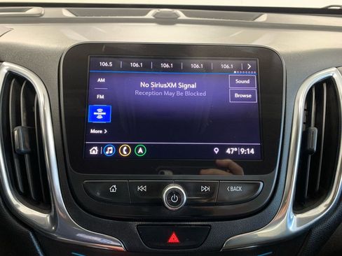 Used 2020 Chevrolet Equinox LT image 40