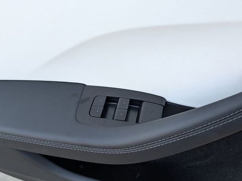 Used 2025 Tesla Model 3 Long Range image 20