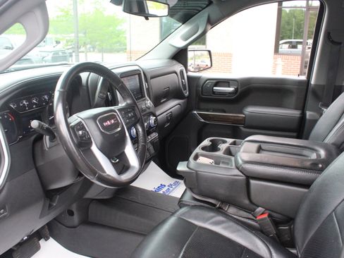Used 2022 GMC Sierra 1500 Elevation w/ LPO, Elevation Black Package AWD/4WD image 12
