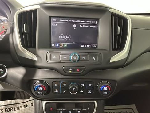 Used 2022 GMC Terrain SLE w/ Driver Convenience Package AWD/4WD image 23