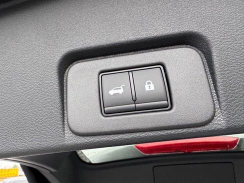 New 2026 Nissan Rogue Platinum w/ Platinum Premium Package AWD/4WD image 10