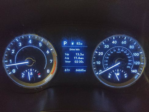 Used 2021 Hyundai Venue SEL w/ Cargo Package image 23