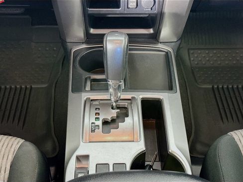 Used 2019 Toyota 4Runner SR5 RWD image 33