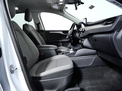 Certified 2022 Ford Escape SE w/ Cold Weather Package FWD image 10
