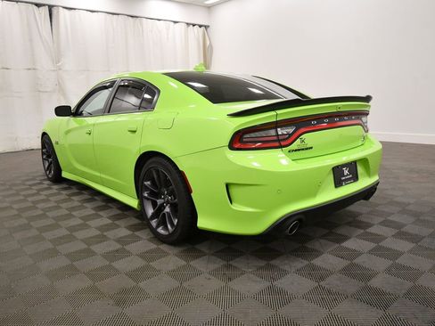 Used 2023 Dodge Charger Scat Pack w/ Technology Group RWD image 5