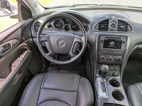 Used 2017 Buick Enclave Premium FWD image 17