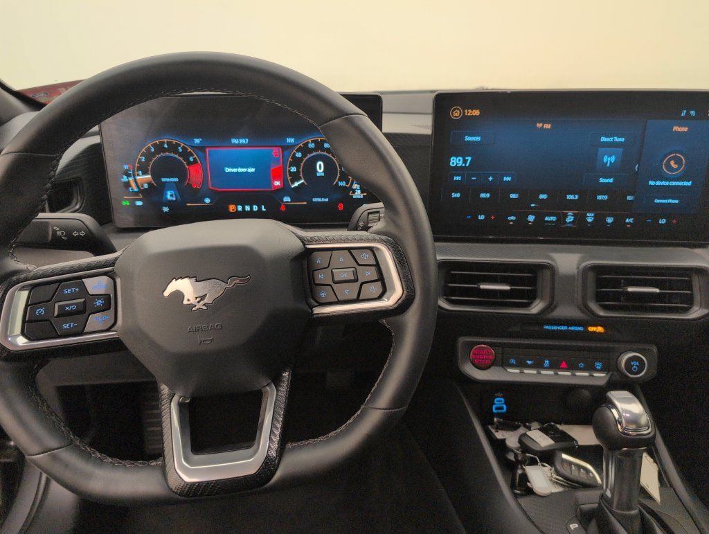 Used 2025 Ford Mustang Coupe RWD image 14