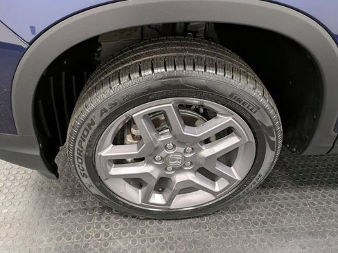 Certified 2023 Honda Passport EX-L image 7