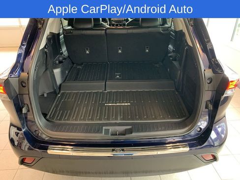 Used 2022 Toyota Highlander XLE image 17