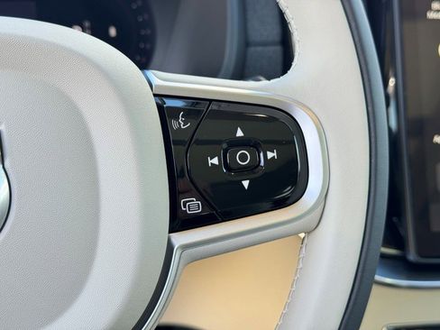 New 2026 Volvo XC90 B6 Ultra w/ Protection Package image 27