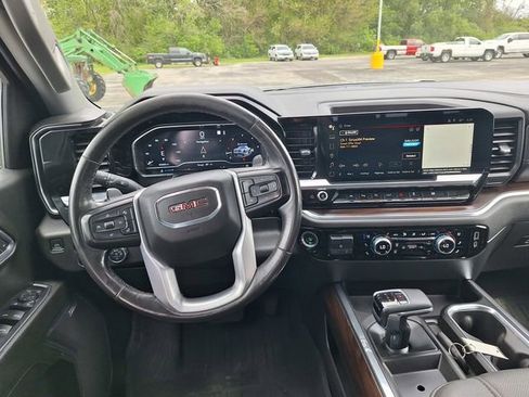 Used 2023 GMC Sierra 1500 SLT w/ SLT Premium Plus Package AWD/4WD image 13