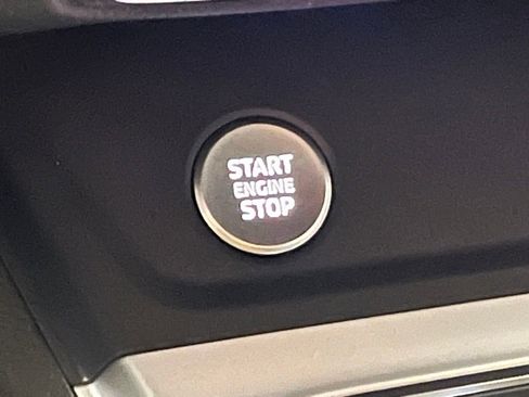 Used 2020 Audi Q3 2.0T Premium w/ Convenience Package image 18