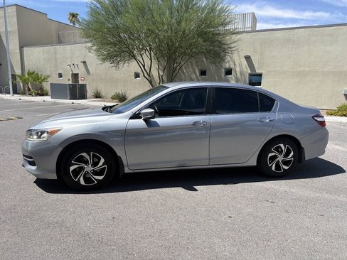 Used 2017 Honda Accord LX image 3