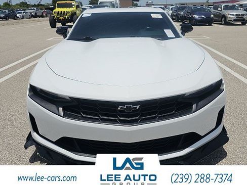 Used 2023 Chevrolet Camaro LT RWD image 3
