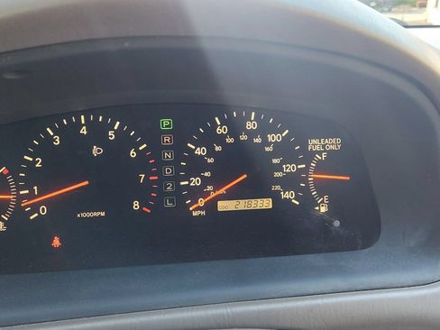 Used 2000 Lexus ES 330 FWD image 11
