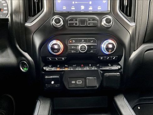 Used 2023 GMC Sierra 2500 AT4 w/ Driver Alert Package I AWD/4WD image 15