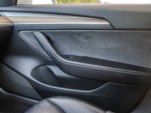 Used 2023 Tesla Model 3 Standard Range RWD image 22