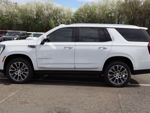 New 2026 GMC Yukon Denali w/ Sun & Power Step Package image 5