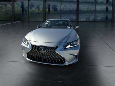 Certified 2024 Lexus ES 350 w/ Premium Package image 3