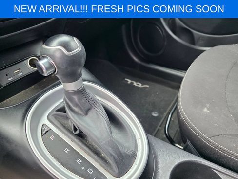Used 2016 Kia Soul FWD image 10