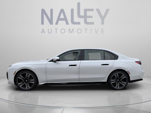 Used 2026 BMW 740i RWD image 4