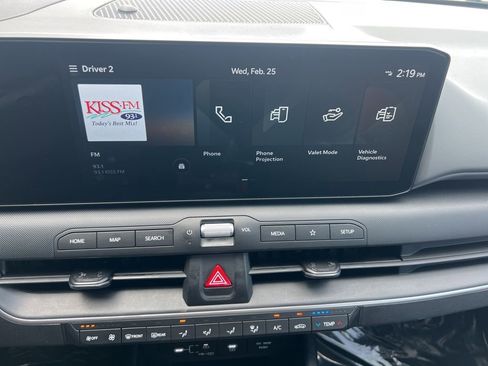 Used 2025 Kia K4 LXS image 29