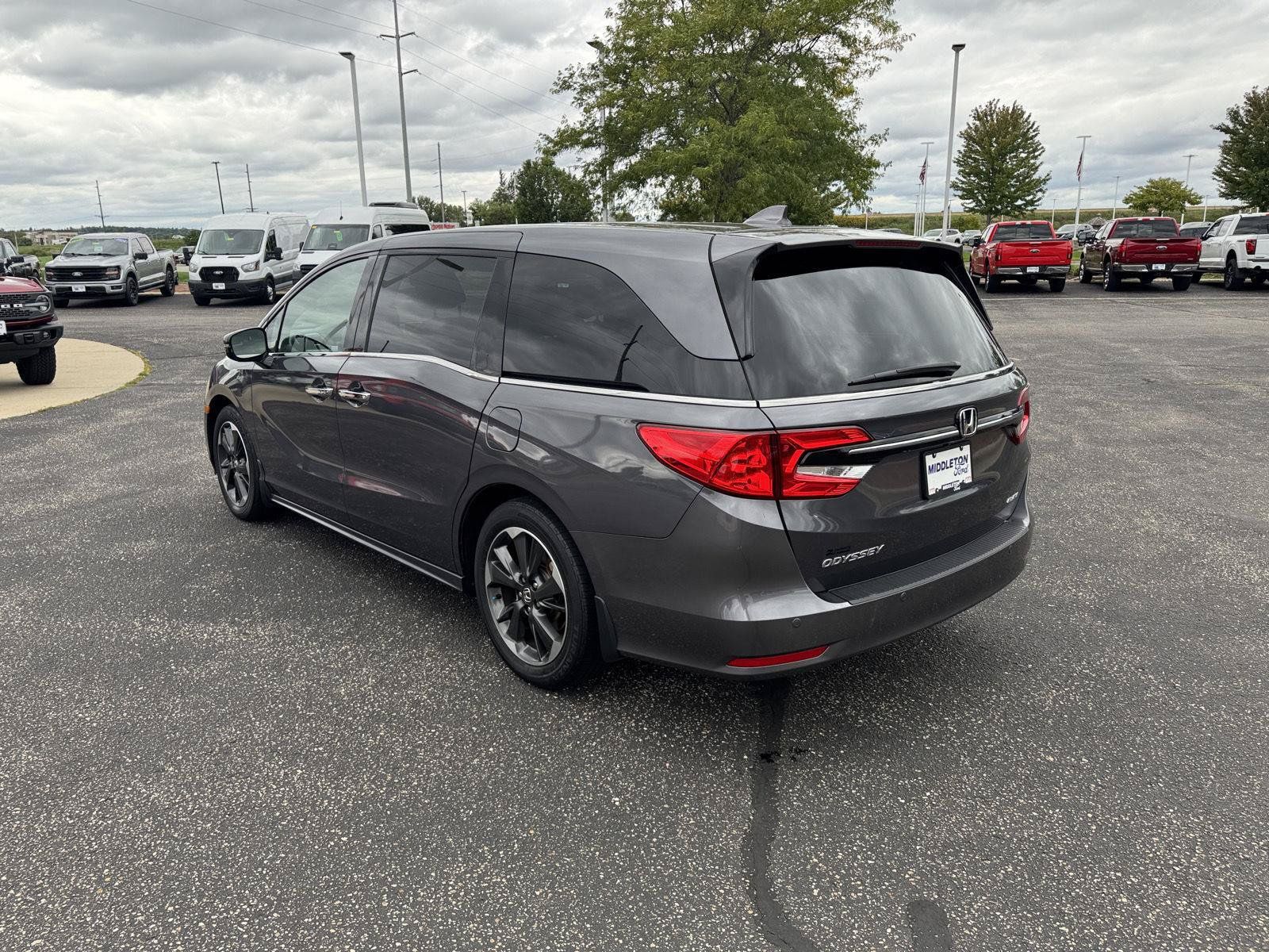 Used 2023 Honda Odyssey Elite image 9