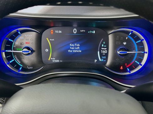 Used 2020 Chrysler Pacifica Limited w/ Advanced Safetytec Group image 12