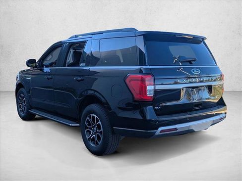 Used 2022 Ford Expedition XLT image 7