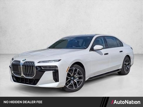 Used 2023 BMW 740i RWD image 1