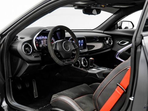 Used 2024 Chevrolet Camaro ZL1 RWD image 40