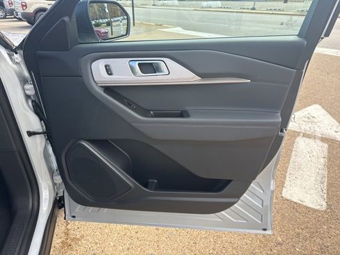 New 2026 Ford Explorer Active image 20