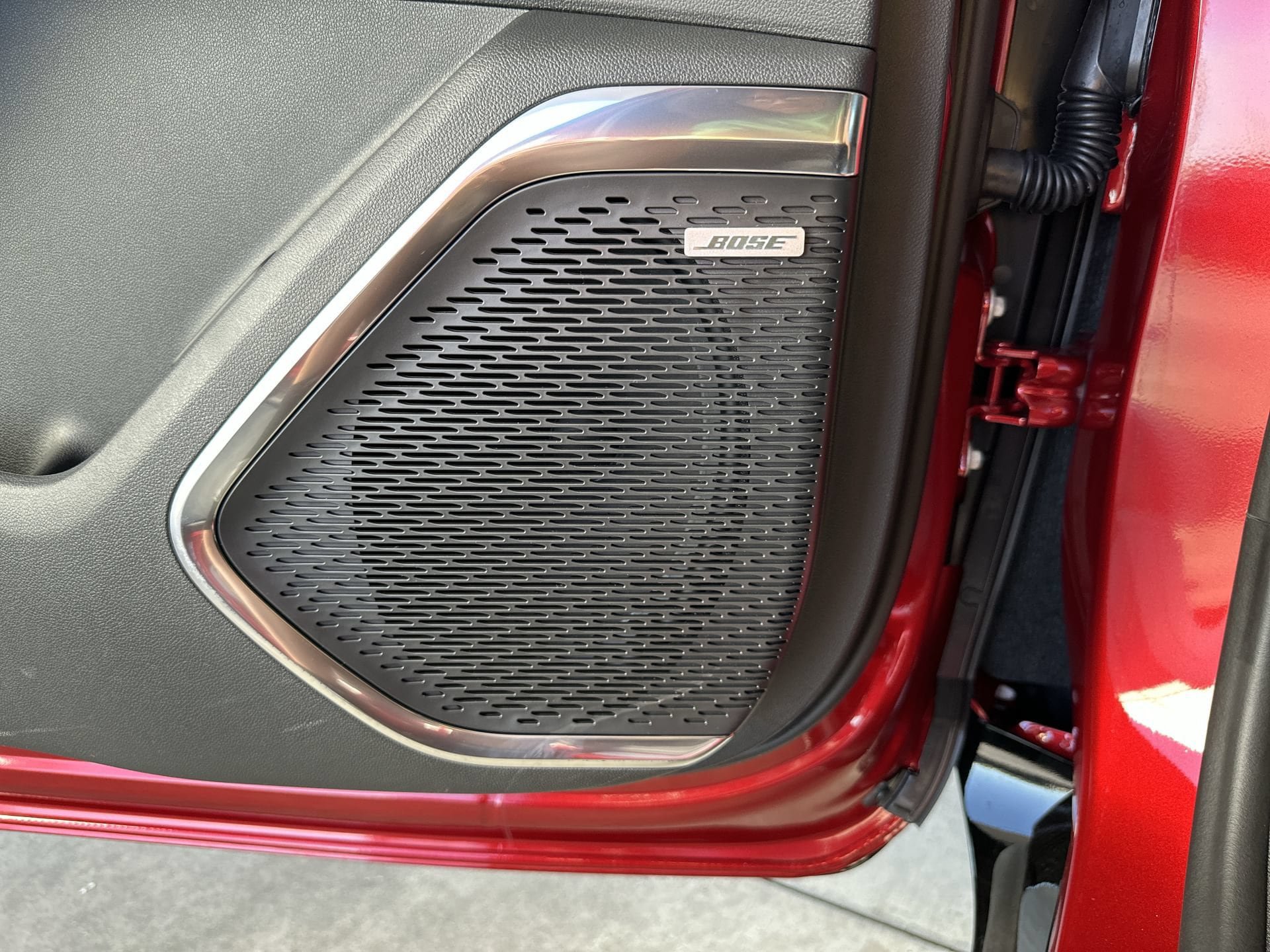 New 2027 Chevrolet Traverse RS w/ LPO, Floor Liner Package FWD image 24