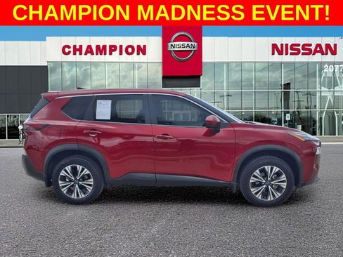 Used 2023 Nissan Rogue SV image 8