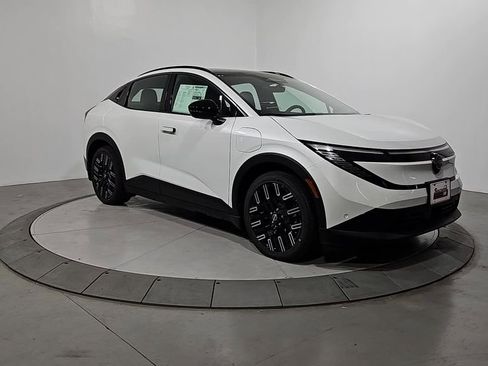 New 2026 Nissan Leaf Platinum+ image 8