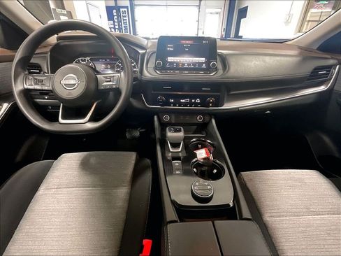 Used 2023 Nissan Rogue SV AWD/4WD image 21