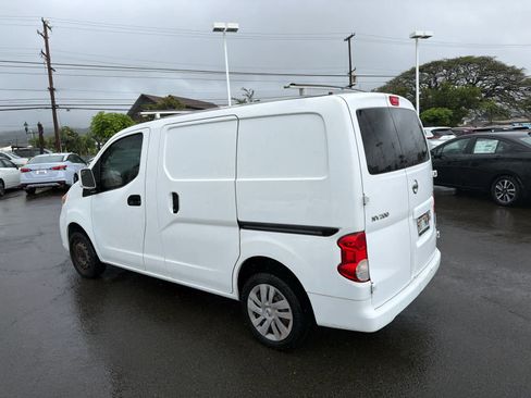 Used 2015 Nissan NV200 SV w/ Technology Package image 4