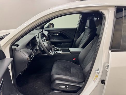 Used 2025 Acura ADX A-Spec image 13