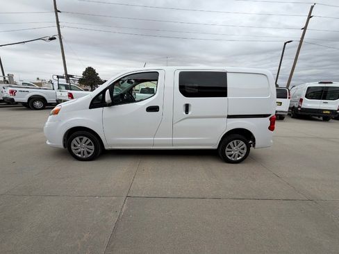 Used 2021 Nissan NV200 SV w/ Sliding Door Glass Package image 5