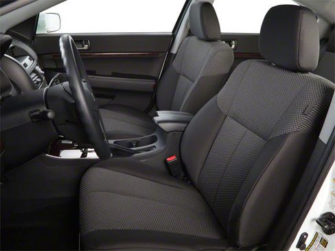 Used 2010 Mitsubishi Galant FWD image 9