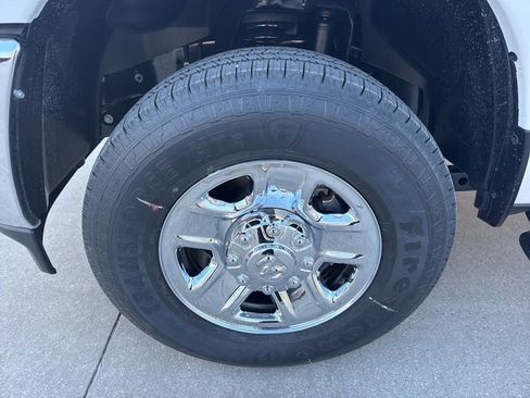 New 2026 RAM 2500 Tradesman AWD/4WD image 5